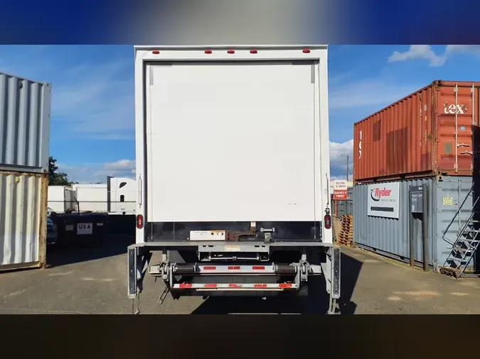 2018 FREIGHTLINER/MERCEDES M2 106