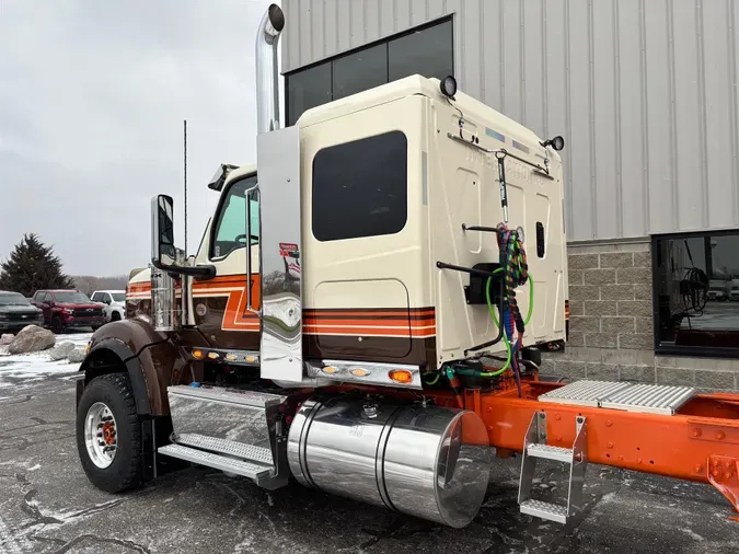 2026 International HX520 SLEEPER7df36548cb7d83e01078dece3d3de17c