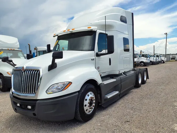 2020 NAVISTAR INTERNATIONAL LT625 SLPR CAB