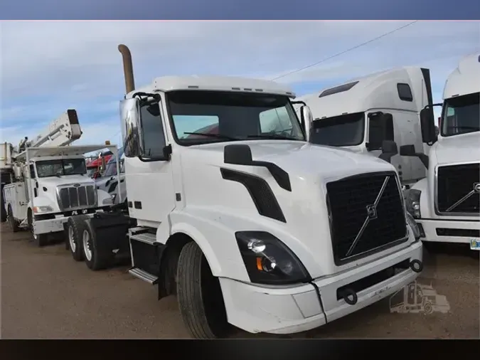 2018 VOLVO VNL64T3007df3bfff0497f4ed4de43f22221e87df