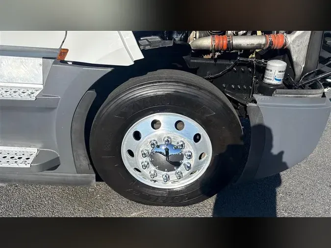 2022 FREIGHTLINER CA126