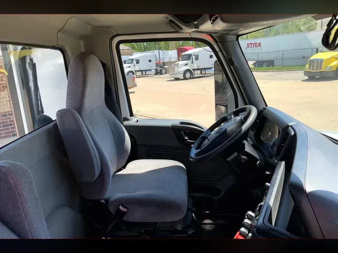 2022 INT LT625 6x4