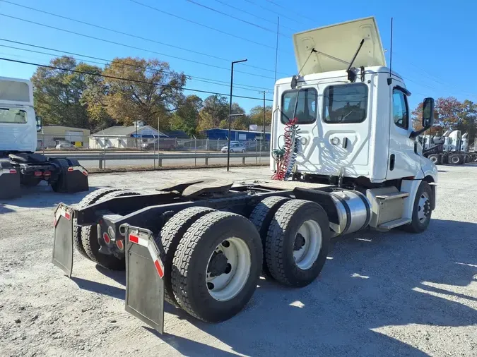 2019 FREIGHTLINER/MERCEDES NEW CASCADIA PX12664