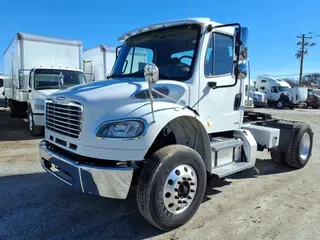 2016 FREIGHTLINER/MERCEDES M2 106