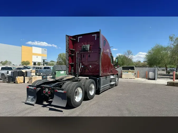 2022 Freightliner Cascadia 126