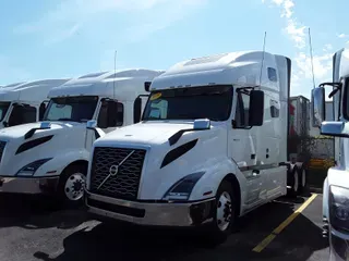 2019 Volvo VNL64T 760