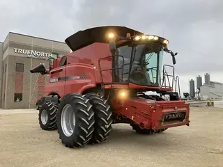 2016 Case IH 8240