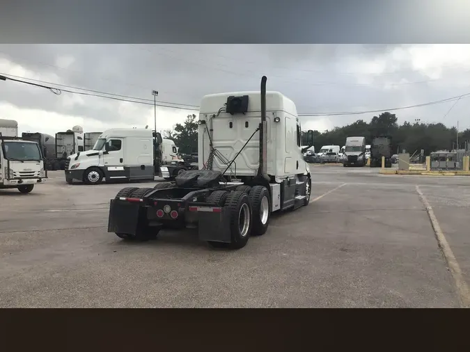2022 Freightliner Cascadia 1267e01fcaf93ef61011446c5969cb41ea5