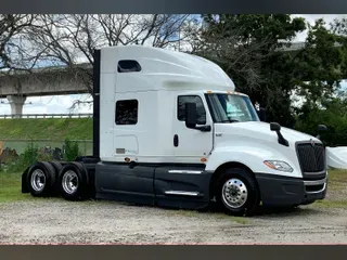 2022 INT LT625 6x4
