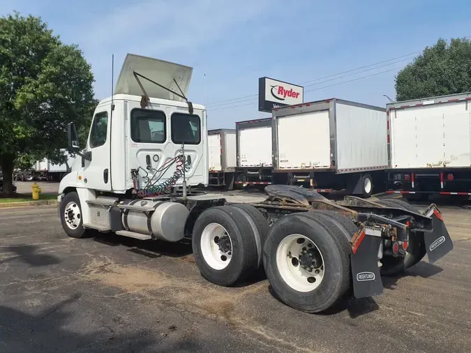 2019 FREIGHTLINER CASCADIA 125