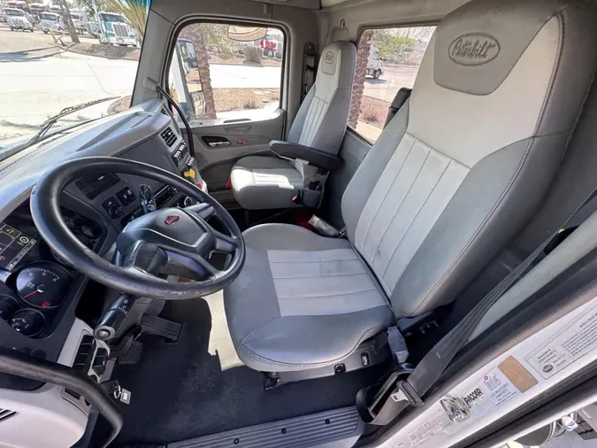 2020 Peterbilt 579