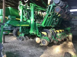 2015 John Deere 1795