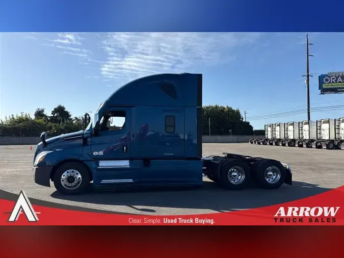 2022 FREIGHTLINER CA126