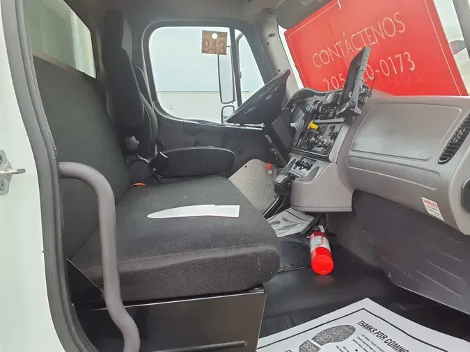 2018 FREIGHTLINER/MERCEDES M2 106