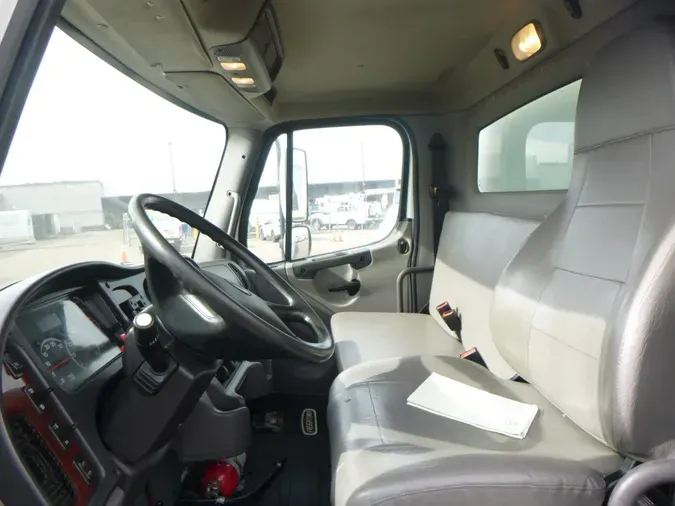 2019 Freightliner Business Class M2 106