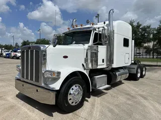 2022 Peterbilt 389