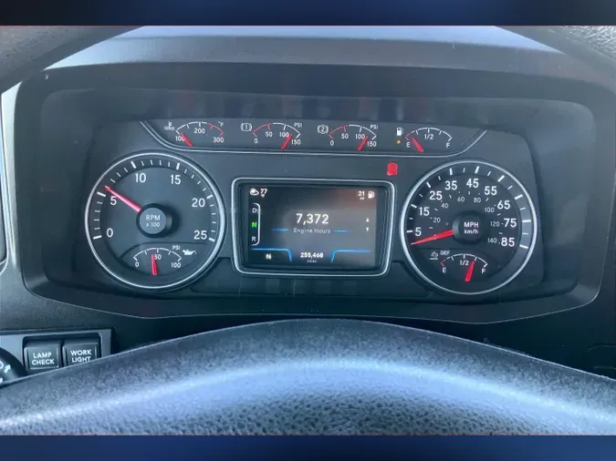2022 INT LT625 6x4
