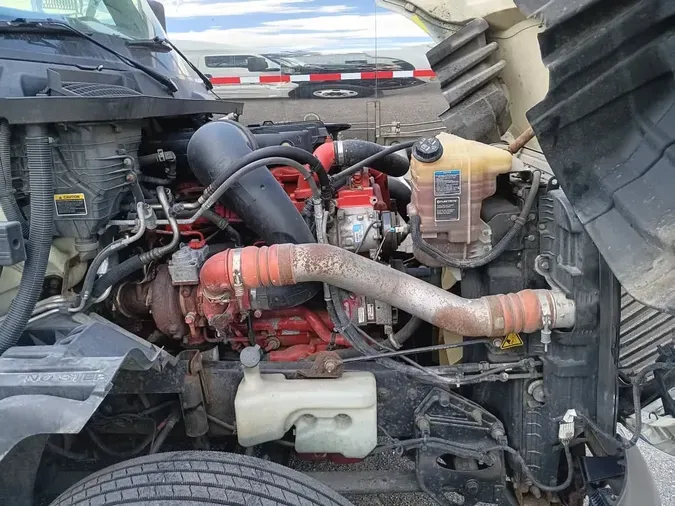 2020 NAVISTAR INTERNATIONAL LT625 SLPR CAB