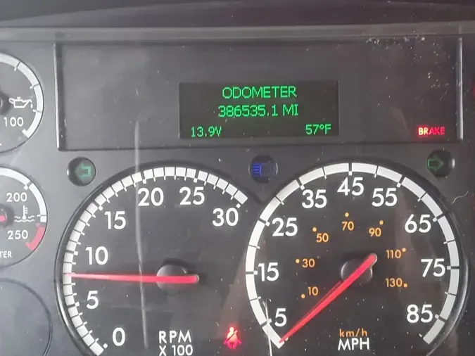 2020 FREIGHTLINER/MERCEDES M2 106