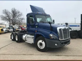 2017 FREIGHTLINER X12564ST