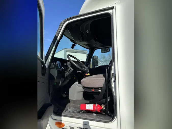 2022 International LT625