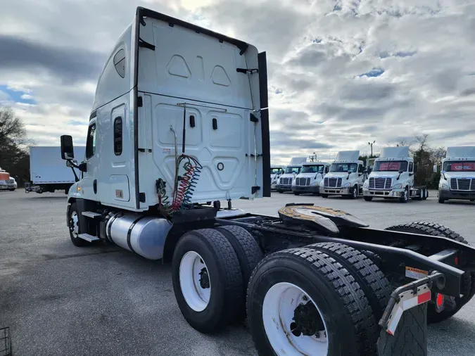 2020 FREIGHTLINER/MERCEDES CASCADIA 125