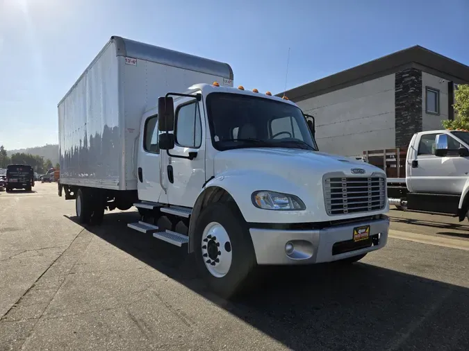 2018 Freightliner Business Class M2 106