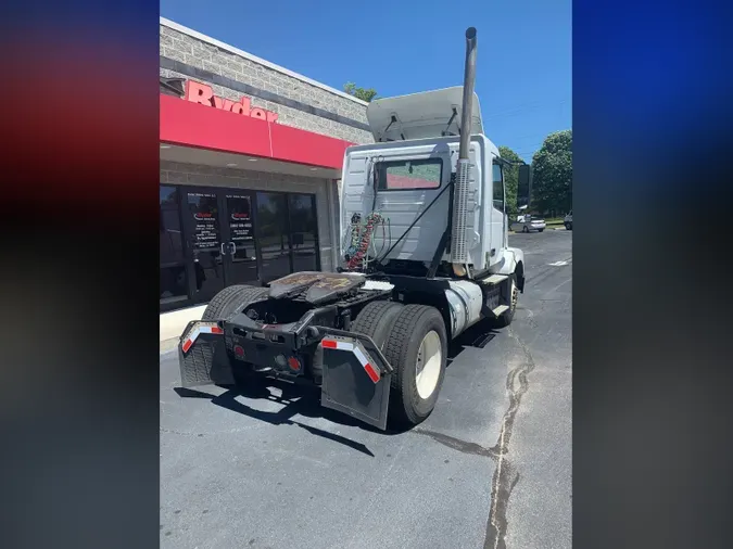 2016 VOLVO VNL42TRACTOR