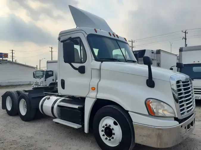 2018 FREIGHTLINER CASCADIA 1257e2a31672f6d43476d0d81afdaac2743