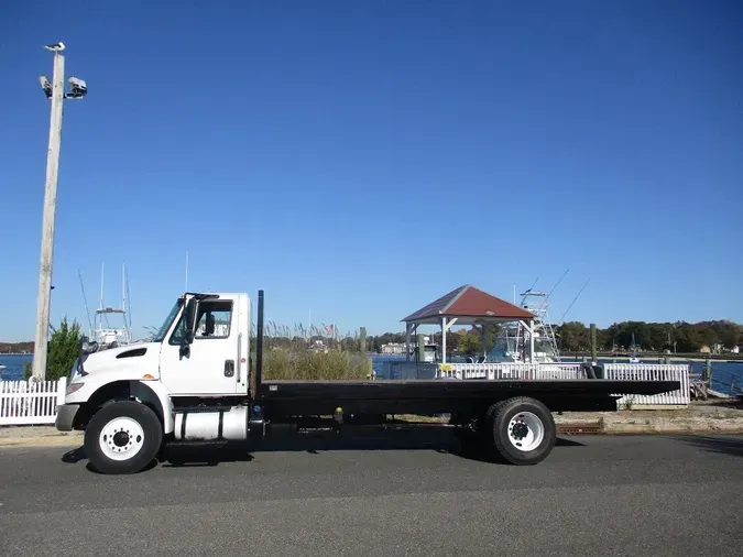 2016 INTERNATIONAL 4300