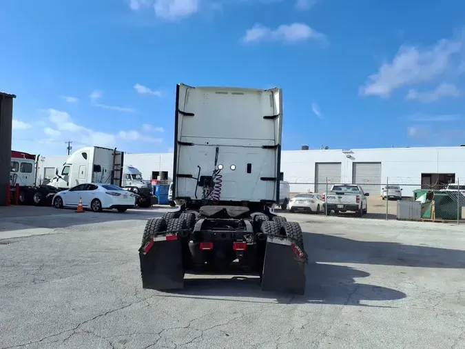 2020 NAVISTAR INTERNATIONAL LT625 SLPR CAB