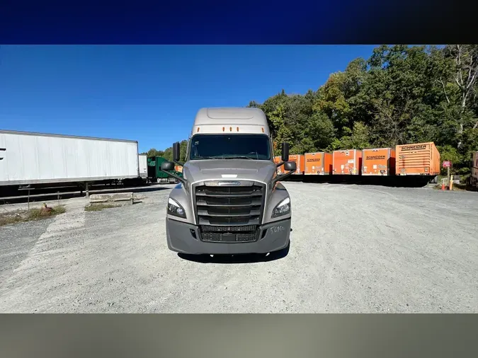 2023 Freightliner Cascadia 126