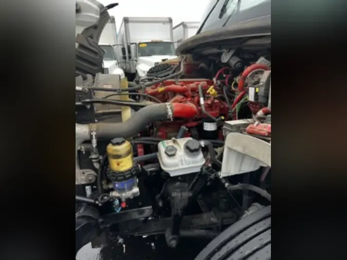 2017 FREIGHTLINER/MERCEDES M2 106