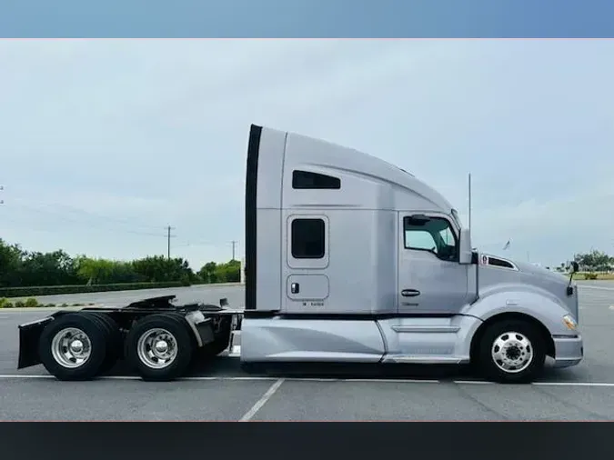 2022 Kenworth T6807e41d5be1aa32bbc7e571f8472a72e8c