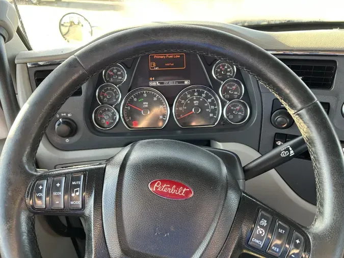 2020 Peterbilt 567