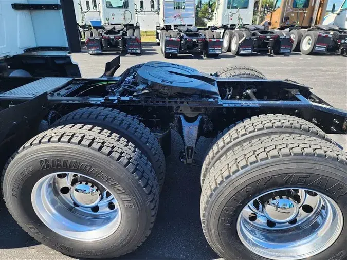 2022 INTERNATIONAL LT625