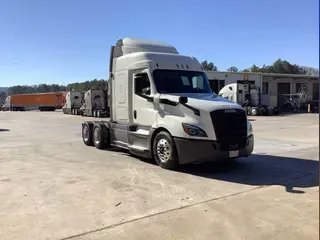 2020 Freightliner Cascadia