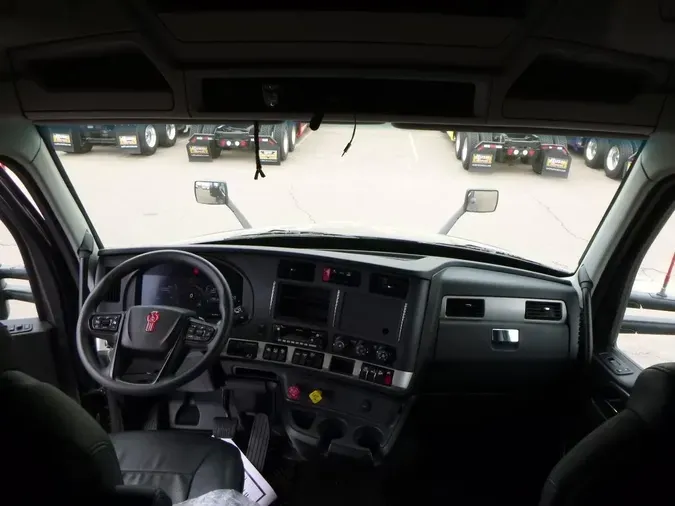 2023 Kenworth T680