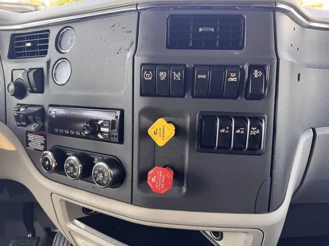 2020 Peterbilt 579