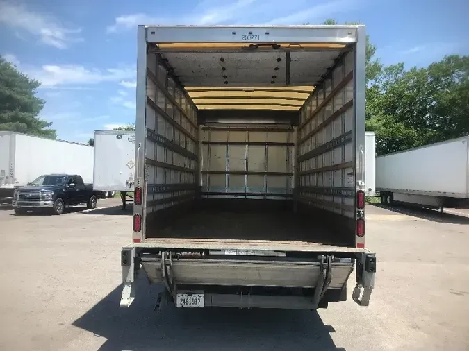 2018 HINO TRUCK 155