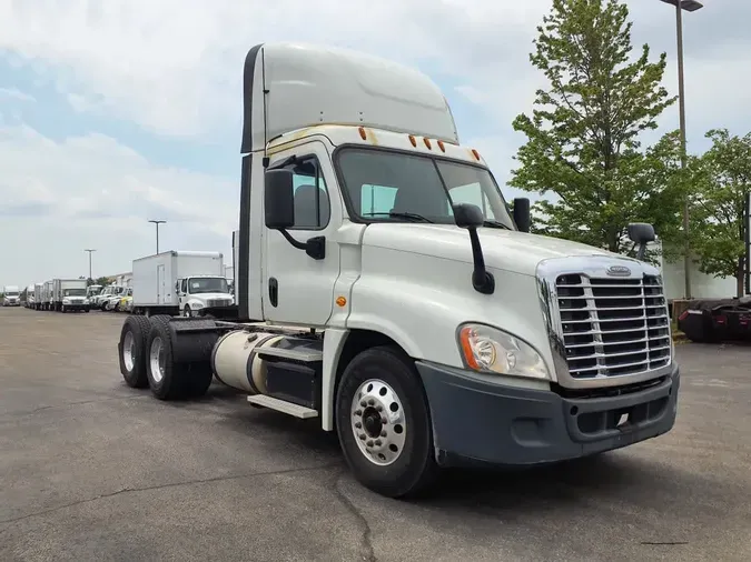 2018 FREIGHTLINER CASCADIA 125