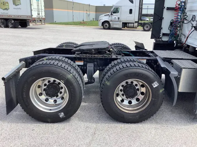 2023 Freightliner Cascadia 126