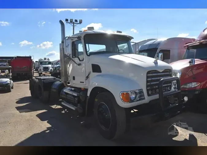 2006 MACK GRANITE CV713