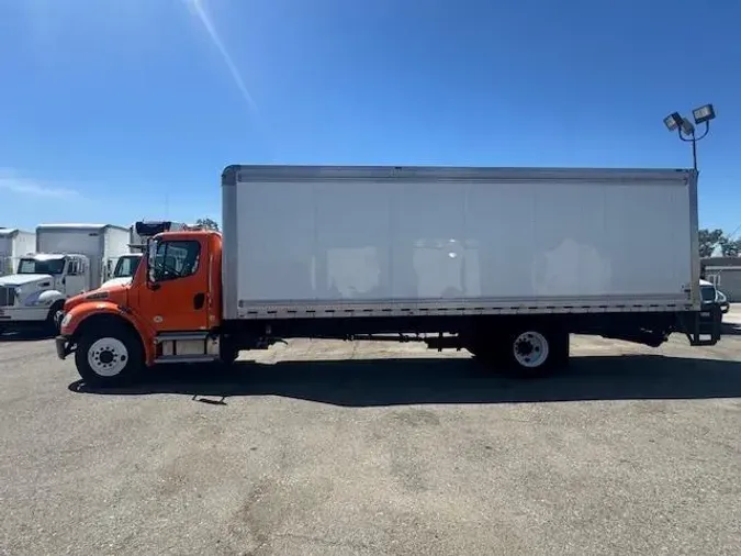 2019 Freightliner Business Class M2 106