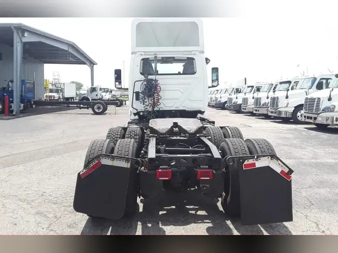 2018 NAVISTAR INTERNATIONAL LT625 DAYCAB T/A