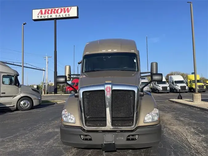 2022 KENWORTH T680