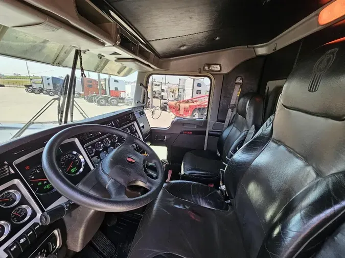 2020 KENWORTH W900