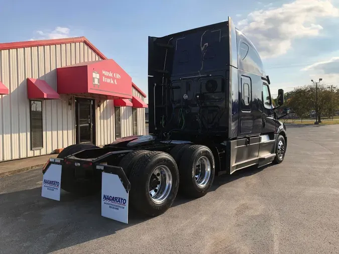 2019 FREIGHTLINER CASCADIA 126