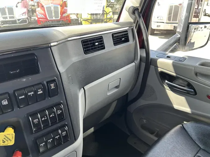 2021 Peterbilt 567
