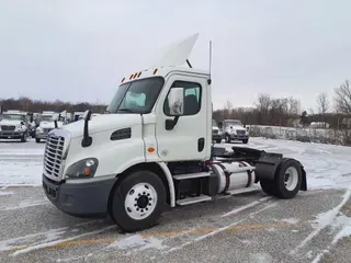 2016 FREIGHTLINER/MERCEDES CASCADIA 113